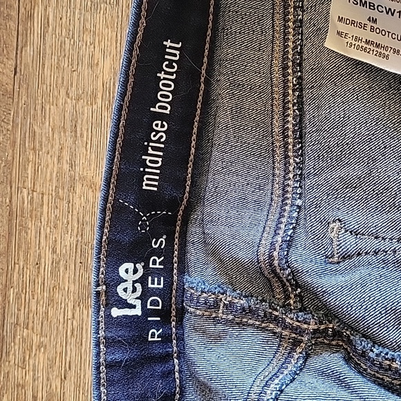 Jeans - Picture 4 of 5